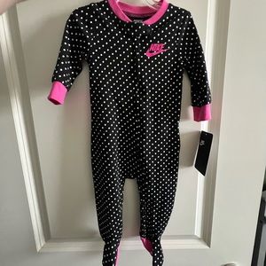 NWT Nike baby zip up onesie 6 month